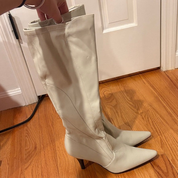 Style & Co. Women's Cream Heeled Boots - Picture 3 of 14